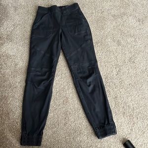 Spanx Twill Jogger - size small (2-4) black. Work once